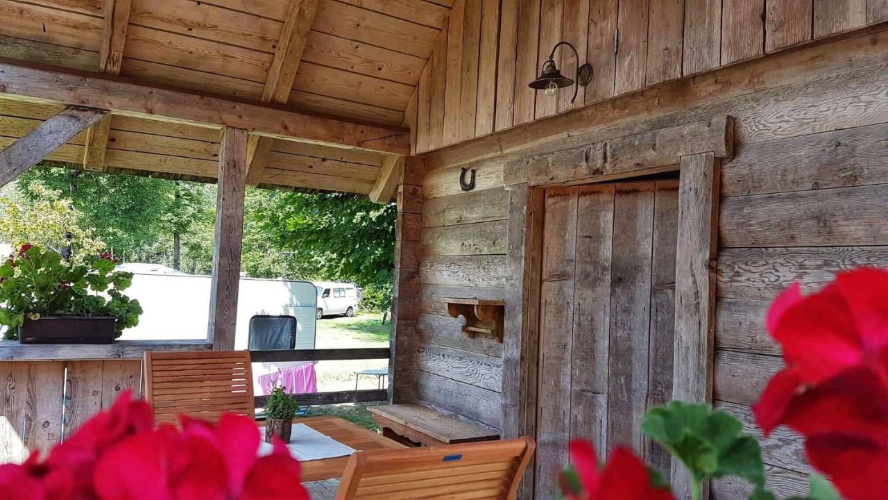 Camping Danica Cottage Stan Бохин Екстериор снимка